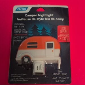 Camco Camper Nightlight - Orange & White Retro Trailer
